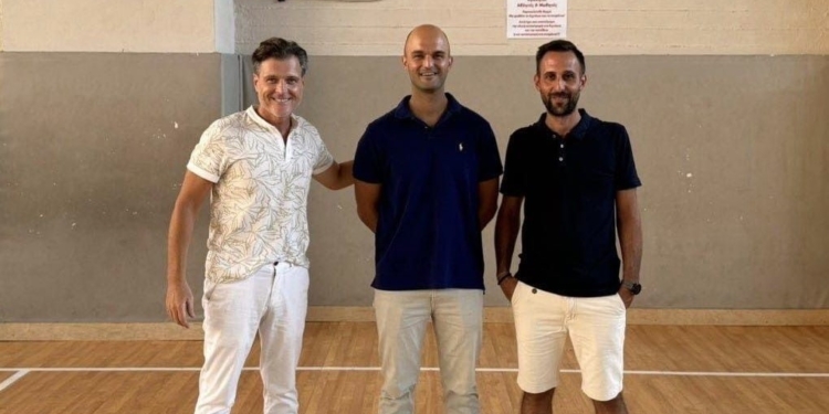 Στo Λέων o Γιαννούλης!