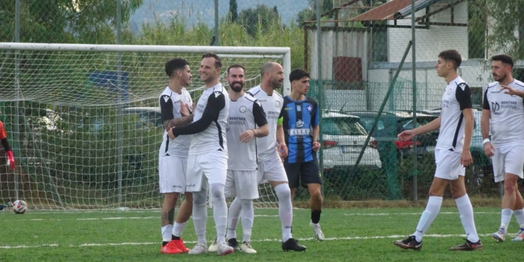 Photostory: Μπενίτσες-Φοίνικες 3-1