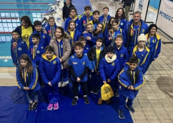 Με επιτυχία, η… πρώτη βουτιά των δελφινιών του Ναυσίθοου!