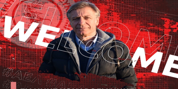 Κι επίσημα, ο Χονδρογιάννης στον πάγκο της Λευκίμμης