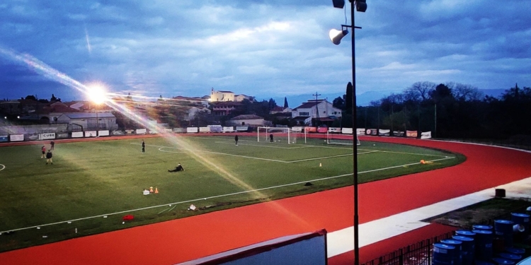 Έτοιμο το ταρτάν του γηπέδου της Λευκίμμης