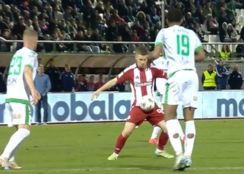 Μουζακίτης: «Χρυσό», το πρώτο του γκολ με τα «ερυθρόλευκα»!