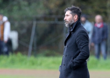 Στη Θήβα ο Πάνος Κορομπόκης!