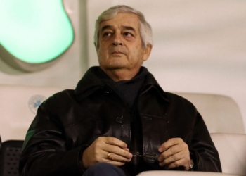 Πέθανε ο Τάκης Οικονομόπουλος