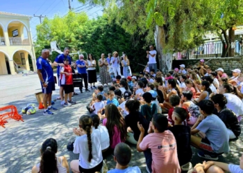 Η ακαδημία του Ολυμπιακού πήγε στο Δημοτικό Κασσιώπης