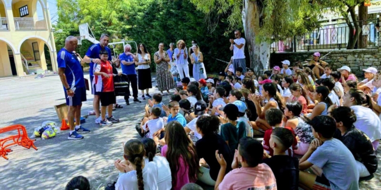 Η ακαδημία του Ολυμπιακού πήγε στο Δημοτικό Κασσιώπης