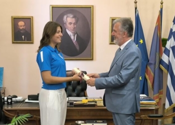 Τη «χρυσή» κωπηλάτρια Έλενα Διαβάτη τίμησε ο Δήμος