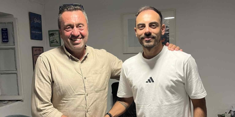 Ο Δαφνής στη Στρογγυλή!