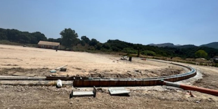 Οι πέντε εργολαβίες στο αθλητικό κέντρο της Αχαράβης