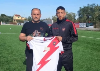 Ο Μ. Σάντα ανανέωσε με τον Κεραυνό!