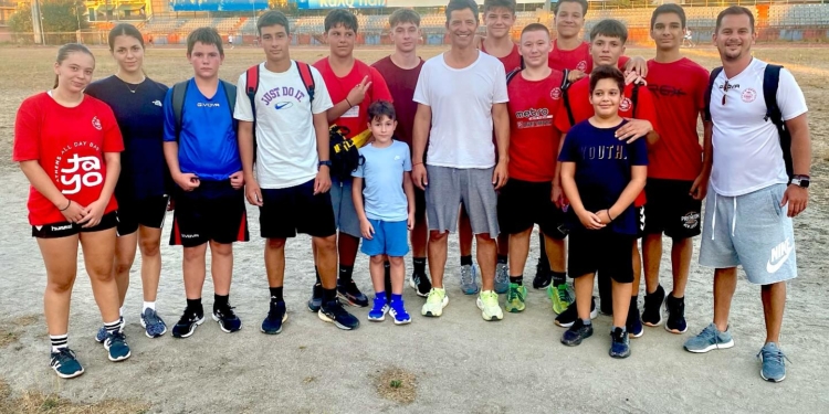 Ο Σάκης στην πρώτη της ακαδημίας του Φαίακα!