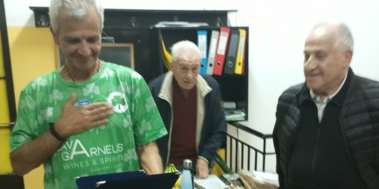 Τιμή στο Μανώλη Ροκίδη!