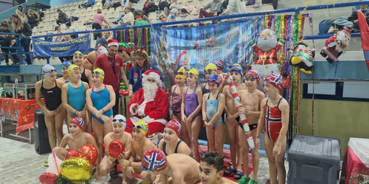 Τα δελφίνια ΝΑΟΚ και Ναυσίθοου γιόρτασαν μαζί τα Χριστούγεννα!