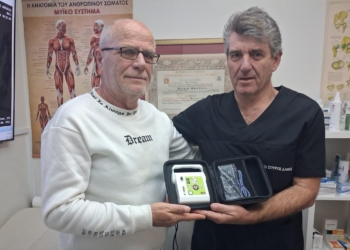 Η Αναγέννηση ευχαριστεί το Σ. Δαφνή για τον απινιδωτή