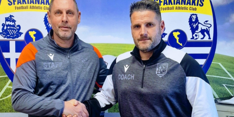 Απ΄το Δία στην ακαδημία Σφακιανάκη ο Οικονομίδης!