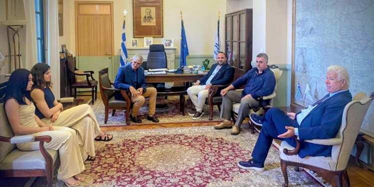 Ο Τρεπεκλής βράβευσε την Κουρτέση και την Ασημακοπούλου