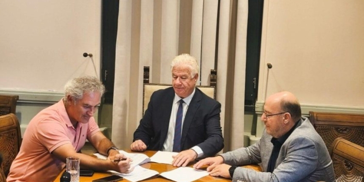 ΠΙΝ: Αλλαγή χλοοτάπητα στους Παξούς και αναβάθμιση στο γήπεδο του Ολύμπου